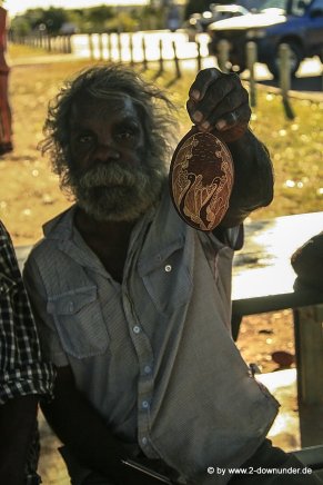 Aboriginies und die Boab-Nüsse (1)