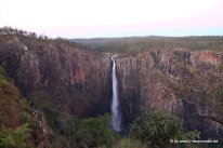 Wallaman Falls im Lumholtz NP am Morgen